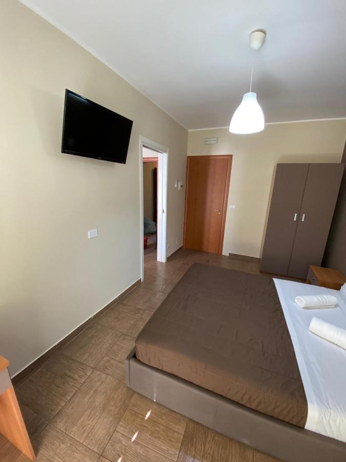 Nick & Santo'S Holiday Homes B&B Giardini Naxos Exteriör bild